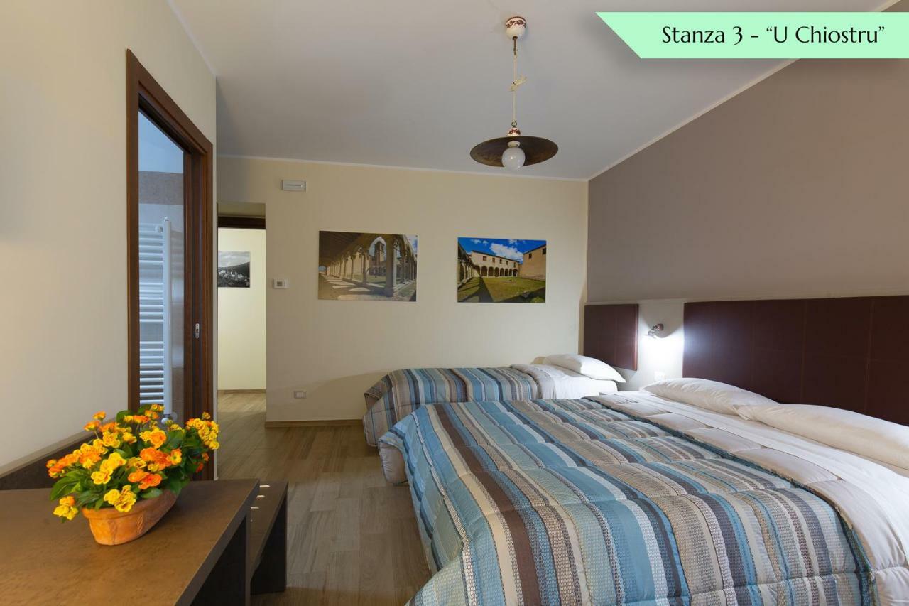 B&B Loreto Sant'Angelo di Brolo Екстер'єр фото